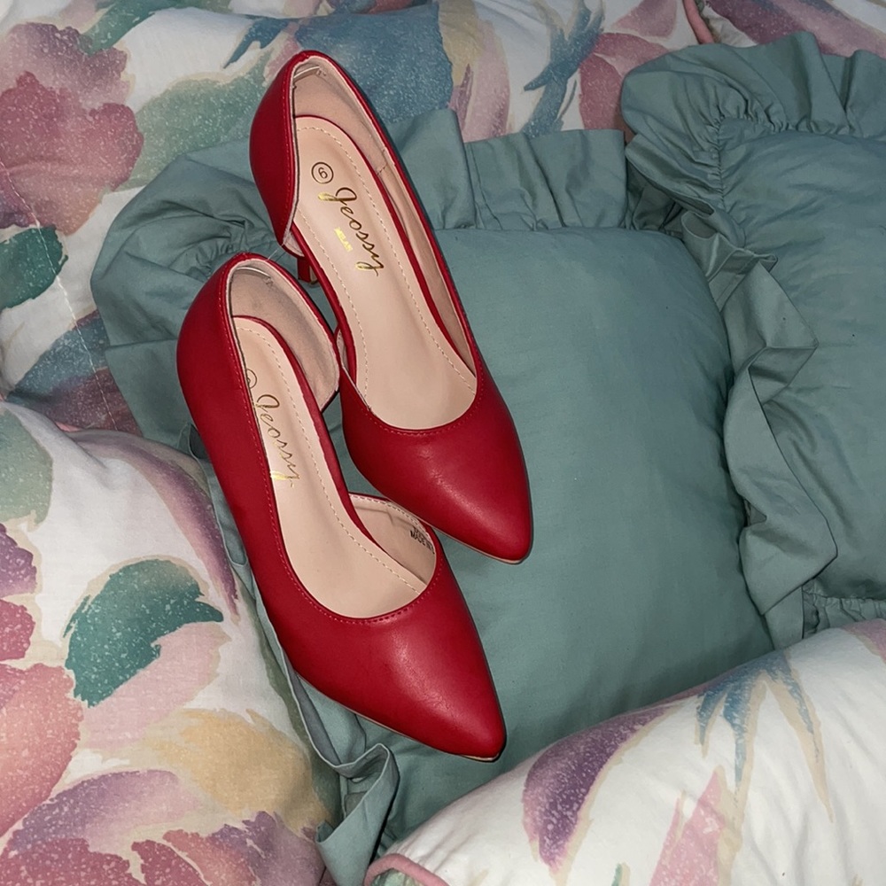 Heels - Picture 4 of 5